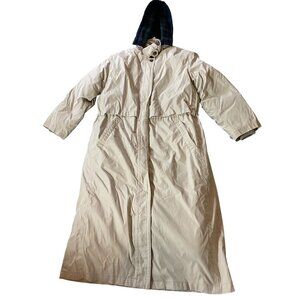 Eddie Bauer Beige Long Coat Goose Down Plaid Lining Button Zipper Closure Medium